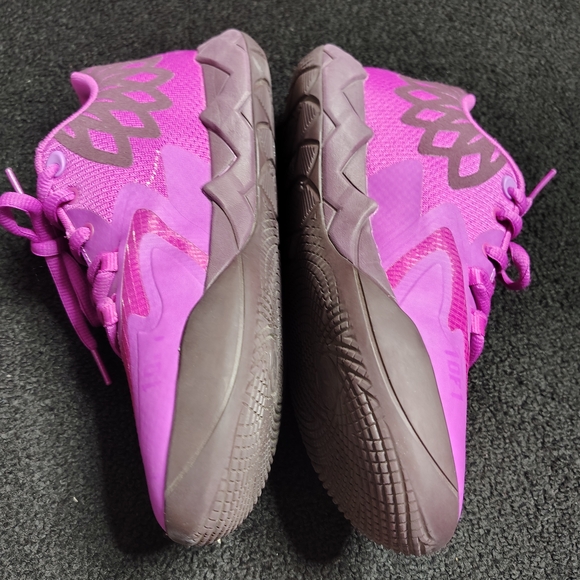 Puma MB.01 Lo Disco Purple 378030-01 Men’s Size 6 Lamelo Ball Melo Basketball main image 8